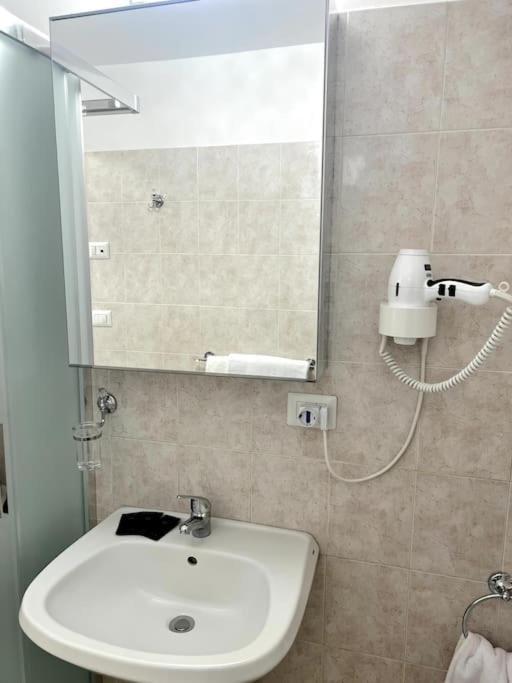 Hotel Virginia Apartaments - Stazione Termini Rome Extérieur photo